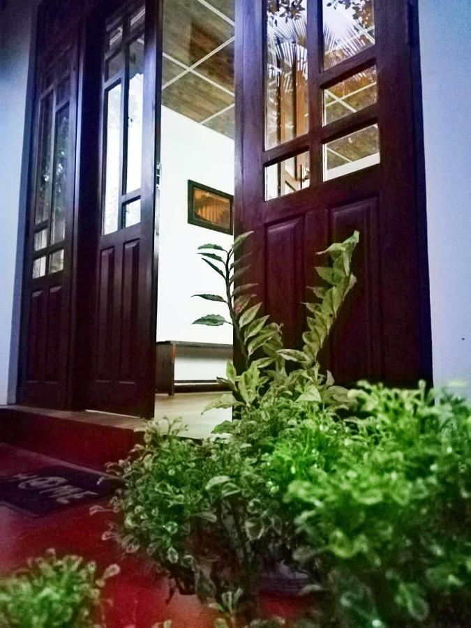 Home Away Ella Exterior photo